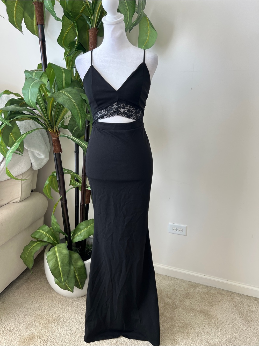 Black Lace-Trim Cutout Maxi Dress